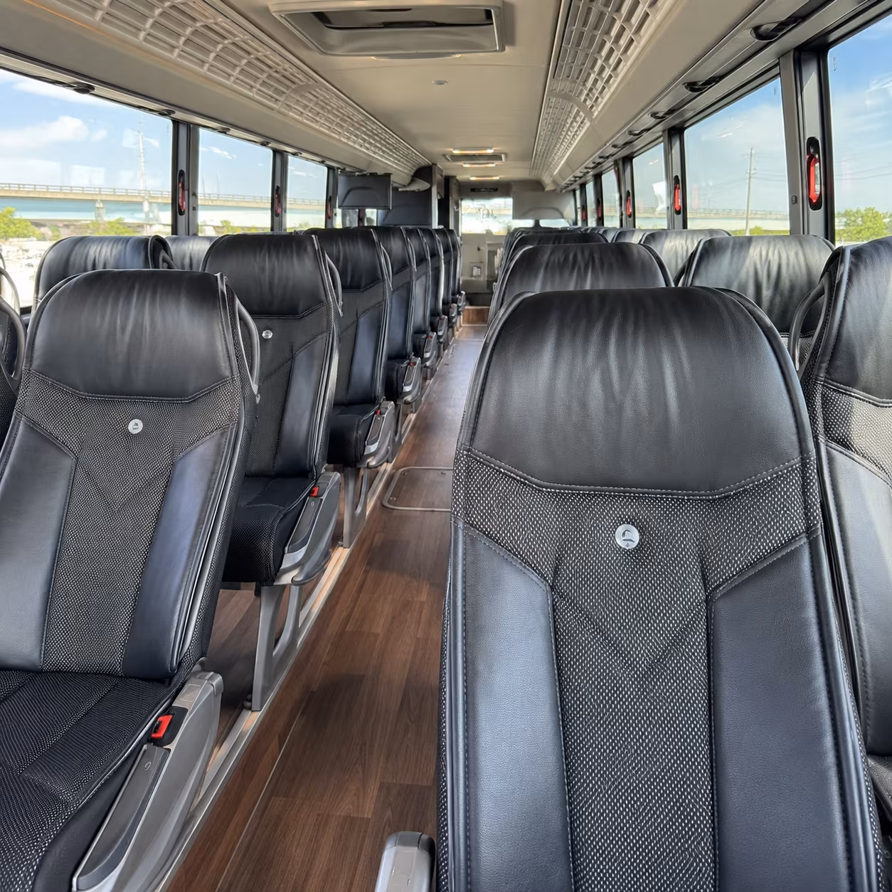 charter buses to detroit tigers lions and red wings games