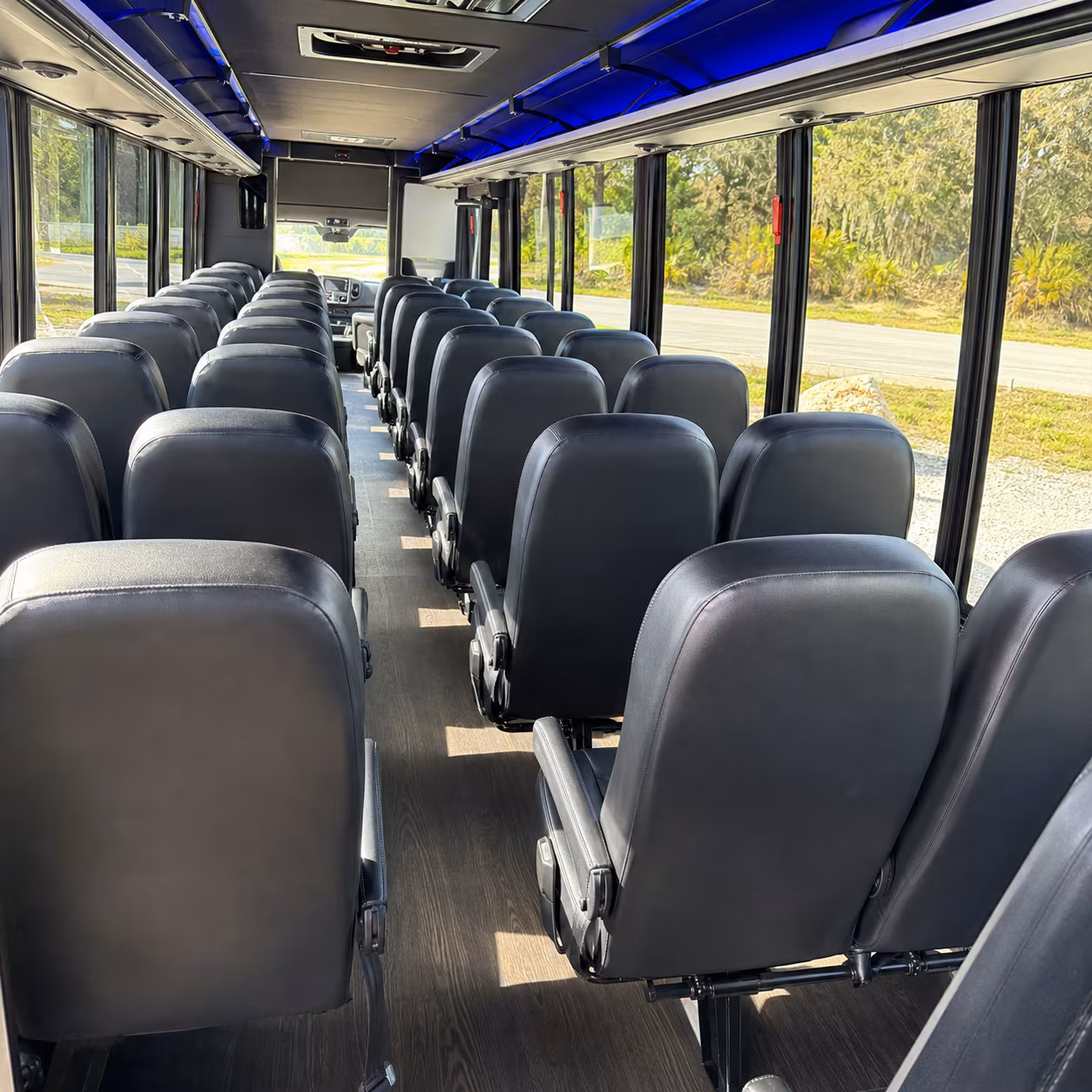 minibus rentals for small group winery day trips from ann arbor